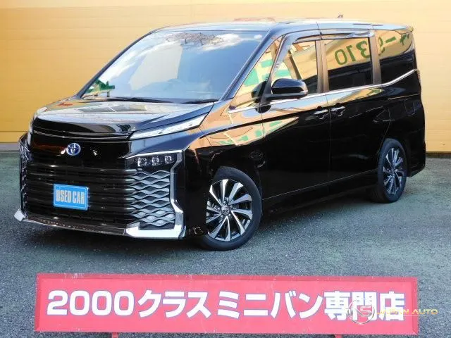 2022 Toyota Voxy Hybrid S-Z