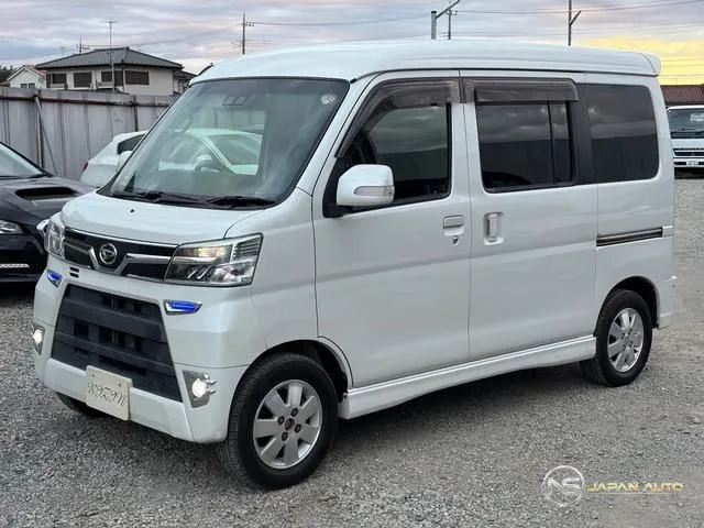 2018 Daihatsu Atrai Wagon Custom Turbo RS Limited SA III