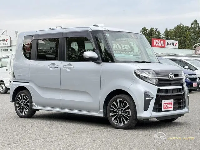 2019 Daihatsu Tanto Custom RS