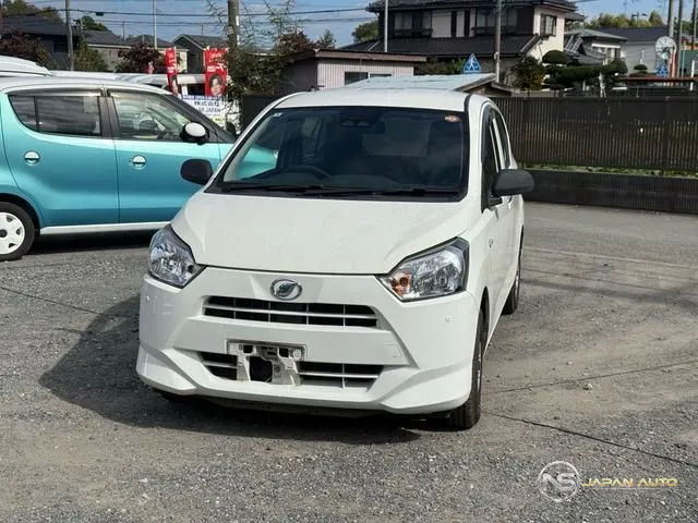 2018 Daihatsu Mira e:S B SA III