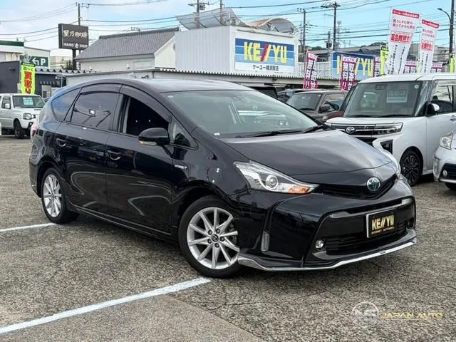 2016 Toyota Prius Alpha S Touring Selection