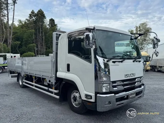 2016 Isuzu Forward