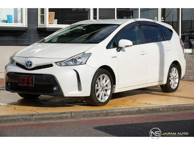 2016 Toyota Prius Alpha S Touring Selection
