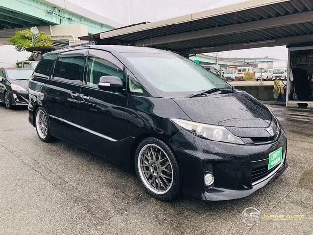 2014 Toyota Estima Aeras Premium Edition