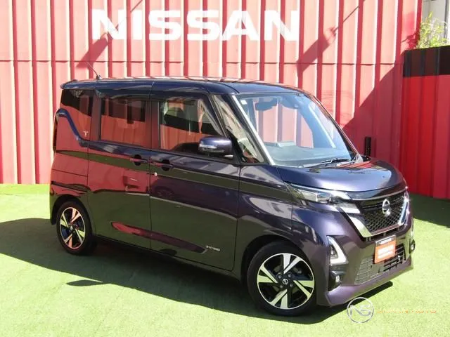 2021 Nissan Roox, photo 1 of 20