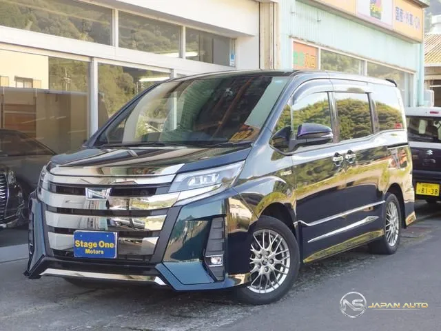 2017 Toyota Noah Hybrid SI
