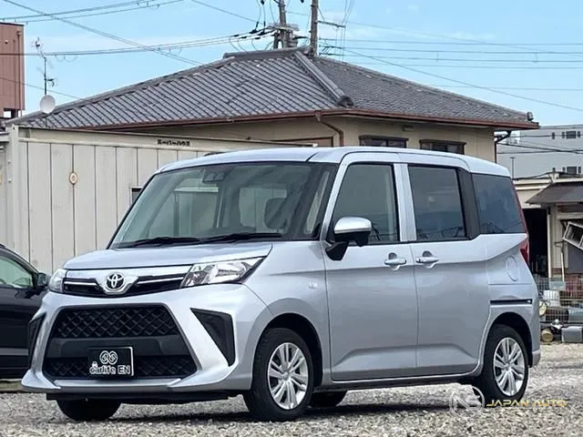 2021 Toyota Roomy X