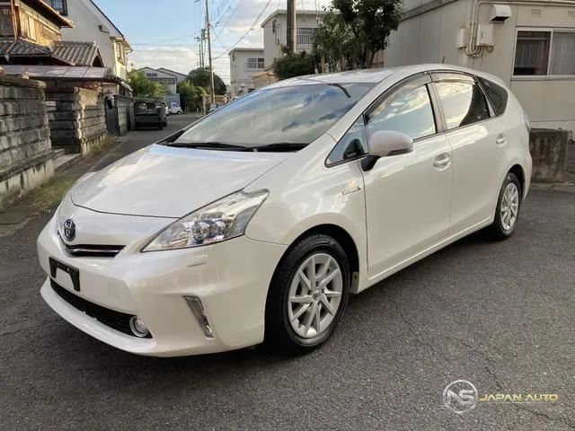 2011 Toyota Prius Alpha S