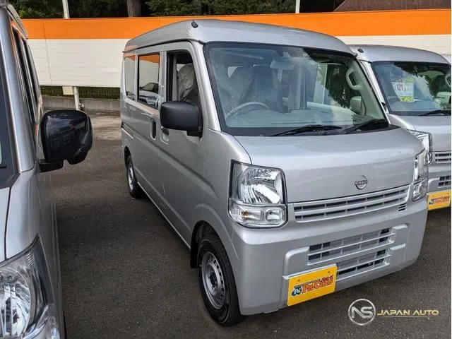 2026 Nissan Clipper Van DX