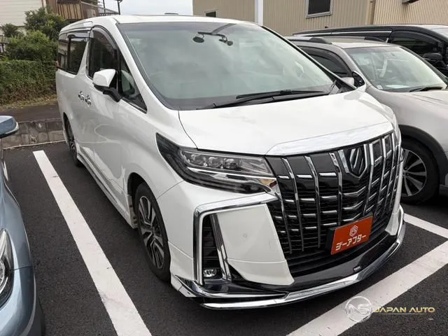 2021 Toyota Alphard, photo 1 of 2