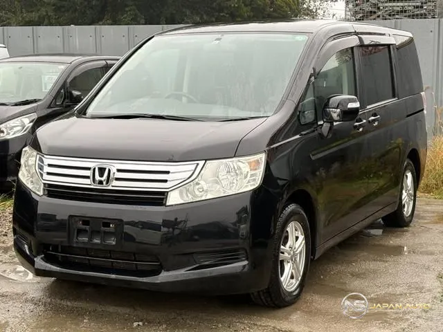 2011 Honda Stepwagon G Smart Style Edition