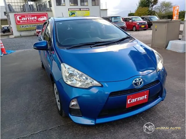 2013 Toyota Aqua S