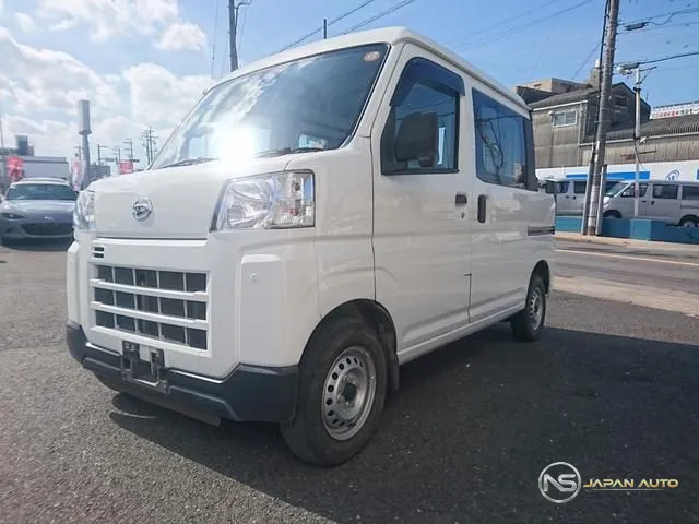 2025 Daihatsu Hijet Cargo Deckvan L