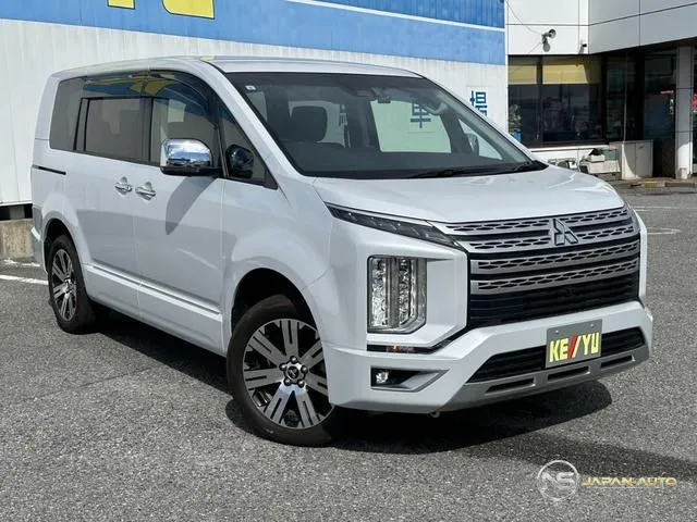2024 Mitsubishi Delica D:5 P