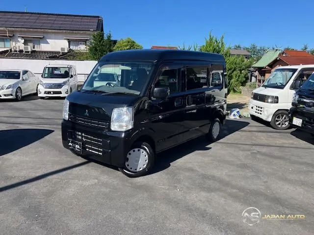 2016 Mitsubishi Minicab Van Bravo