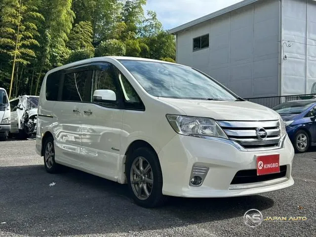 2013 Nissan Serena Highway Star S-Hybrid