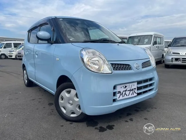 2010 Nissan Moco E