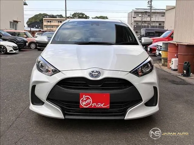 2022 Toyota Yaris Hybrid X