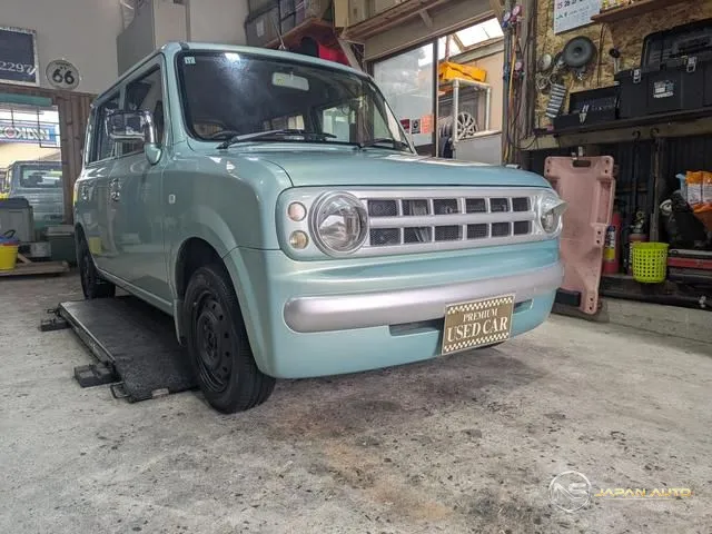 2003 Mazda Spiano G