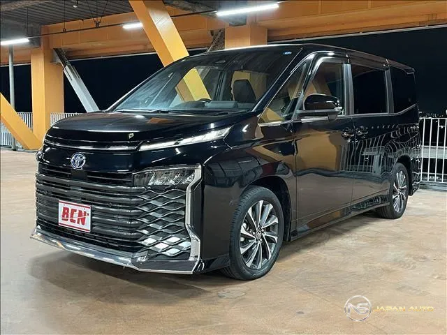2023 Toyota Voxy Hybrid S-Z