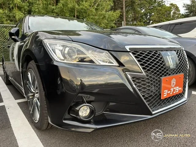 2013 Toyota Crown Hybrid Athlete S