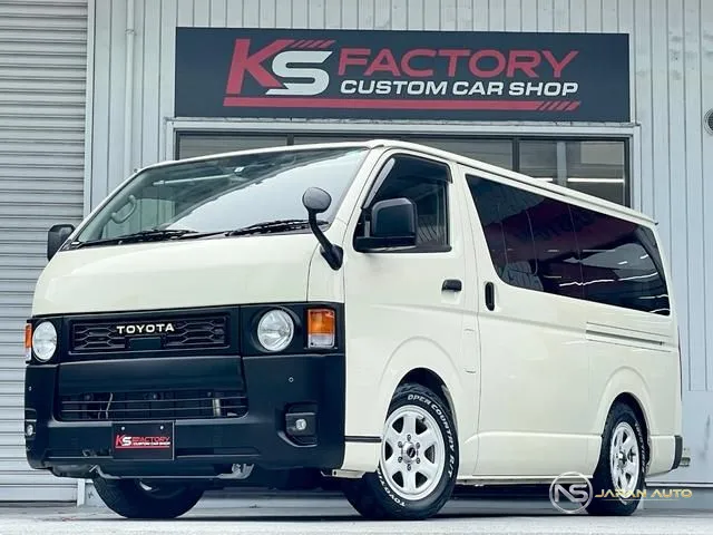 2022 Toyota Hiace Van Super GL
