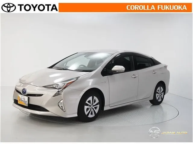 2016 Toyota Prius, photo 1 of 18