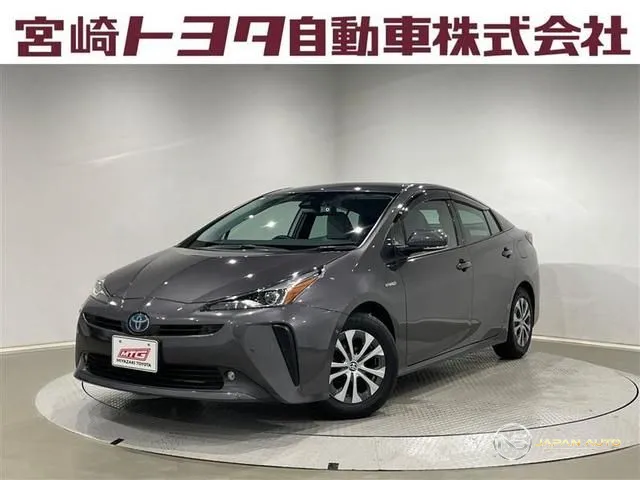2019 Toyota Prius, photo 1 of 20