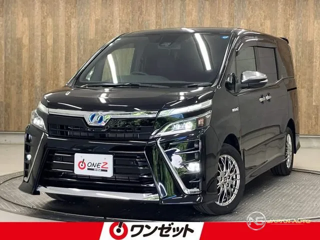 2019 Toyota Voxy, photo 1 of 20