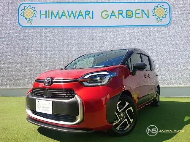 2023 Toyota Sienta Hybrid Z