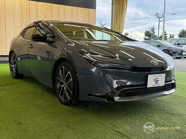 2024 Toyota Prius, photo 1 of 20