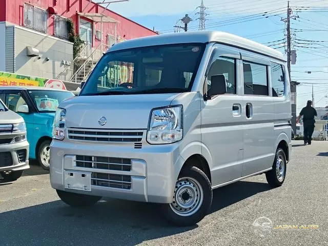2020 Nissan NV100CLIPPER Van DX Safety Package