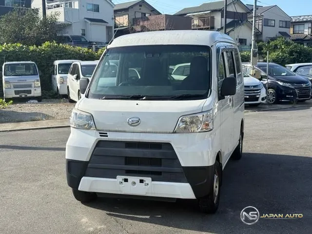 2018 Daihatsu Hijet Cargo DX SA III