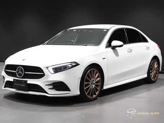 2020 Mercedes-Benz A-Class Sedan, photo 1 of 20