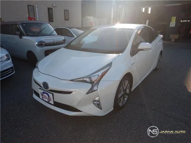 2016 Toyota Prius A Touring Selection