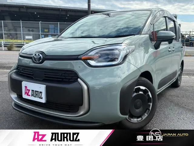 2023 Toyota Sienta Hybrid Z
