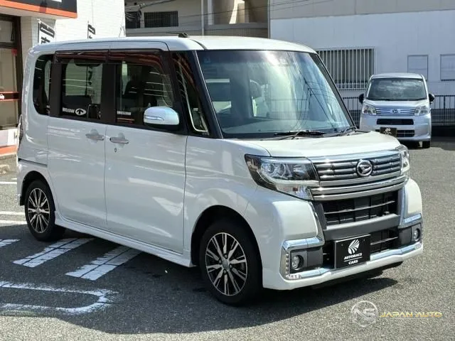 2017 Daihatsu Tanto Custom X Top Edition SA III