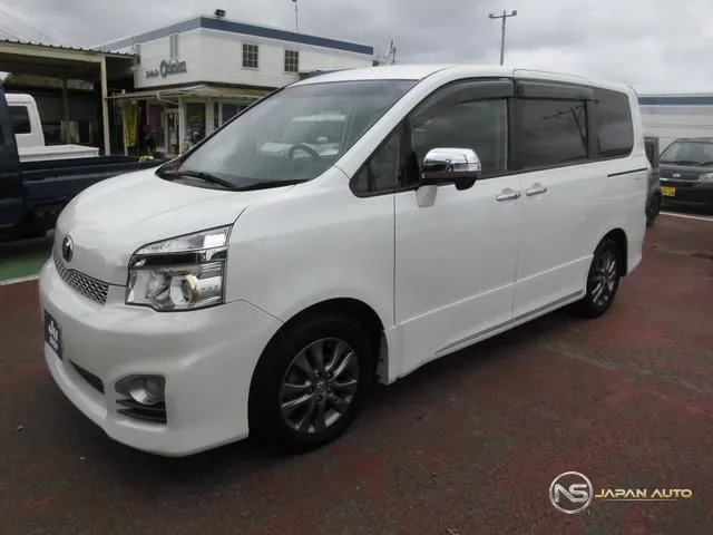 2013 Toyota Voxy ZS Kirameki Z