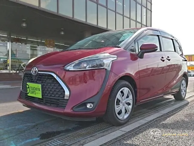 2018 Toyota Sienta, photo 1 of 17