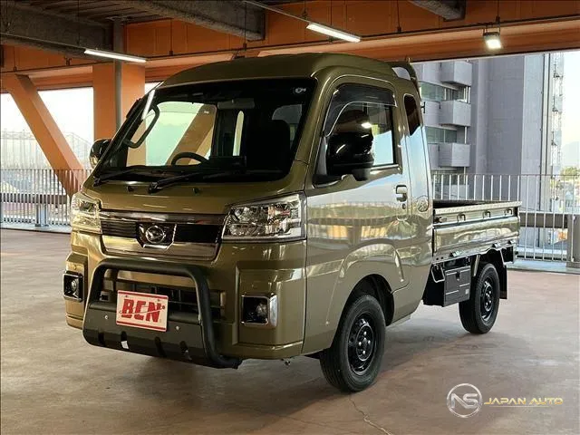 2022 Daihatsu Hijet Truck, photo 1 of 20