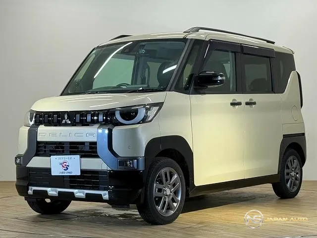 2024 Mitsubishi Delica Mini G Premium