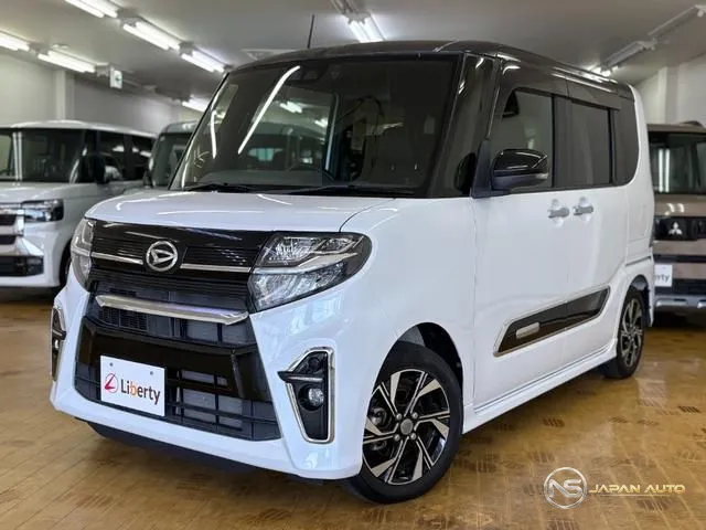 2019 Daihatsu Tanto, photo 1 of 20