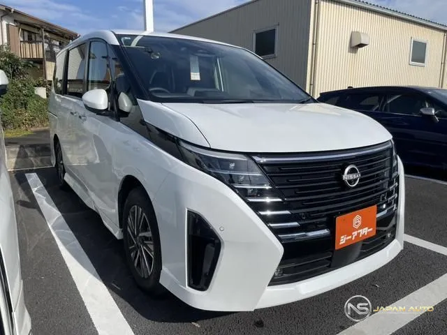 2026 Nissan Serena, photo 1 of 2
