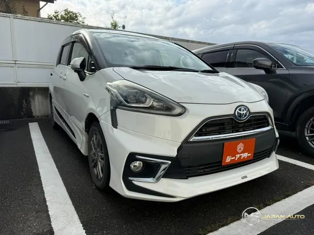 2018 Toyota Sienta Hybrid G Cuero