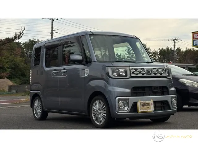 2016 Daihatsu Wake G SA