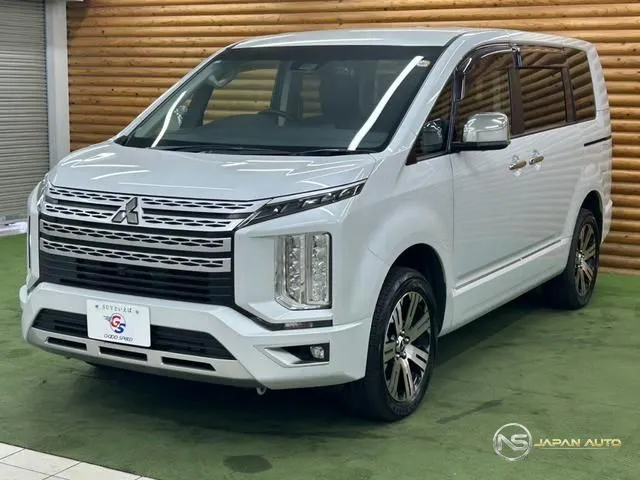 2024 Mitsubishi Delica D:5 P