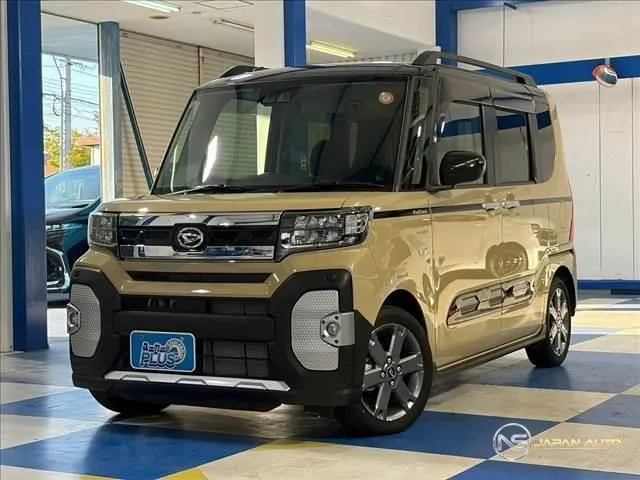 2023 Daihatsu Tanto, photo 1 of 20