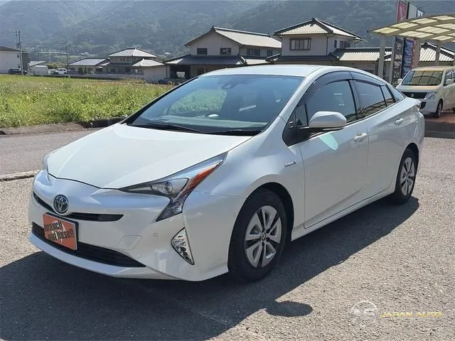 2016 Toyota Prius, photo 1 of 20