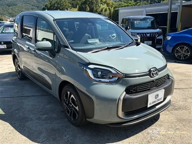 2026 Toyota Sienta Z