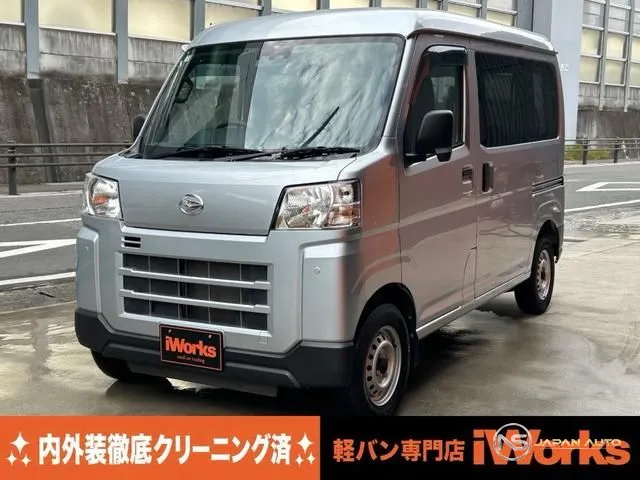 2022 Daihatsu Hijet Cargo DX